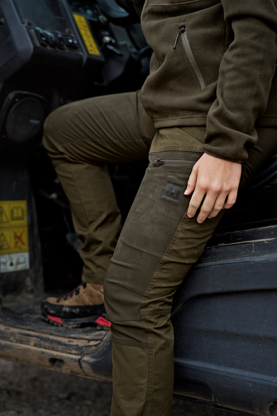 Härkila Fjell Hose Women - Dark olive/Willow green