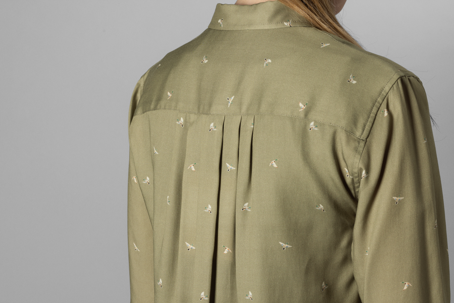 Abigail Bluse - Dust green/Flying ducks