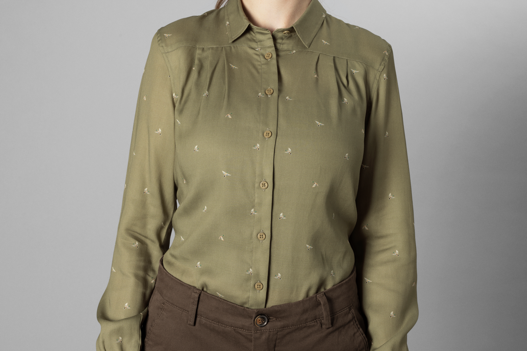 Abigail L/S shirt Women - Dust green/Flying ducks