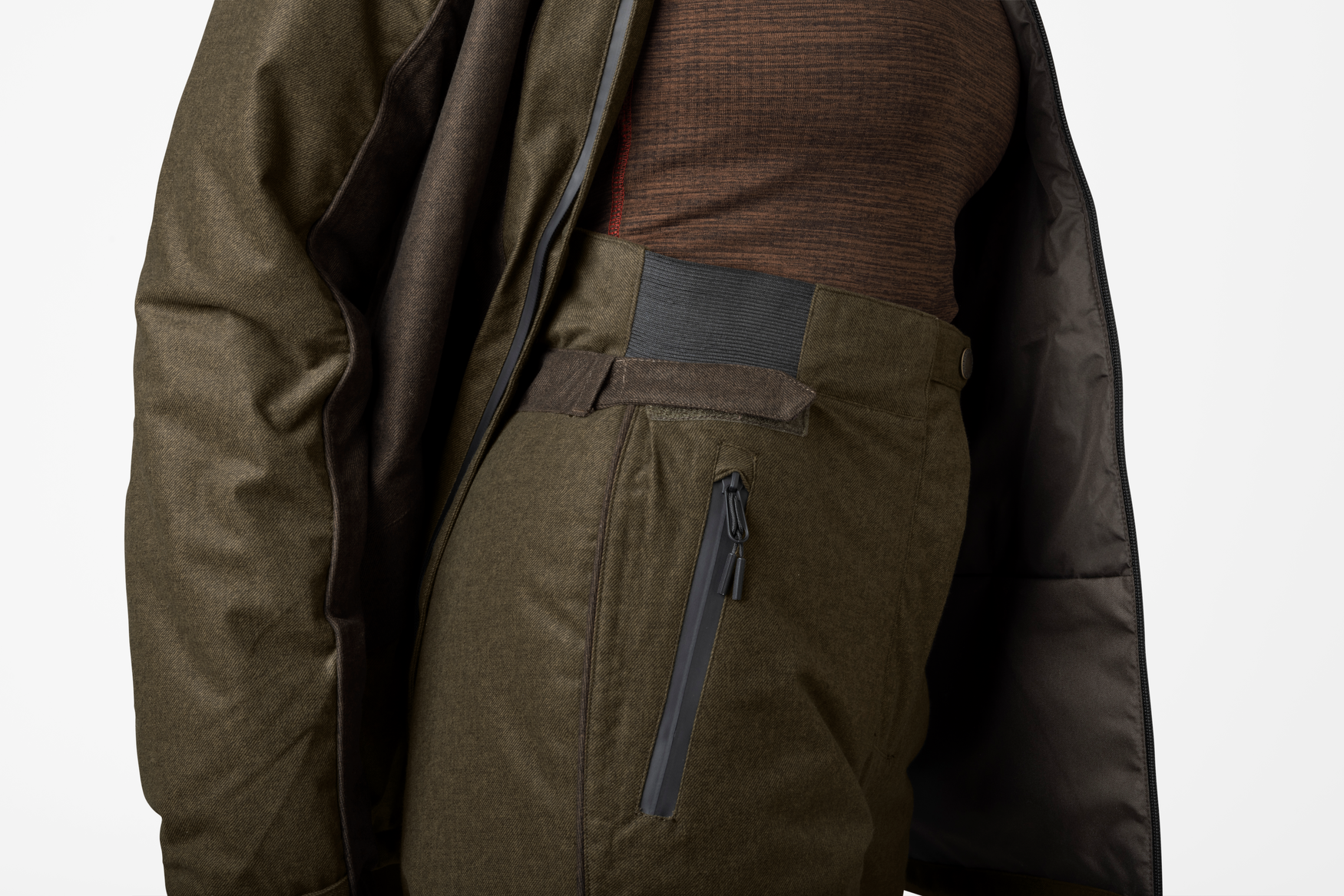 Avail Aya Insulated Hose - Pine green/Demitasse brown