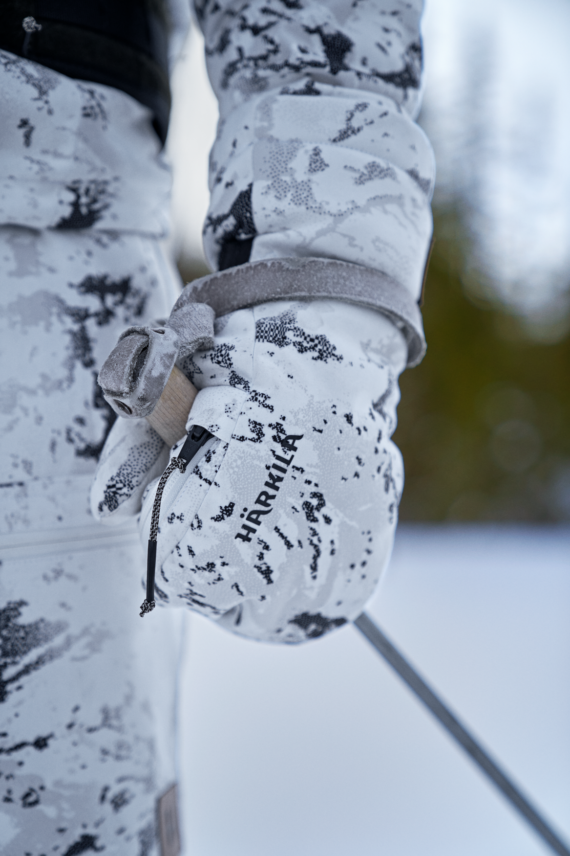 Winter Active WSP Insulated mitten - AXIS MSP®Snow