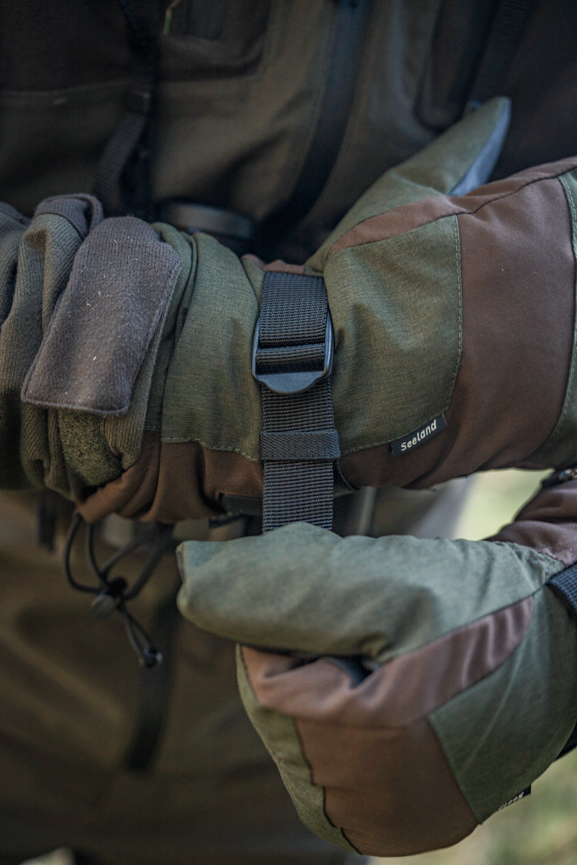 Celsius Heat Gloves - Pine green