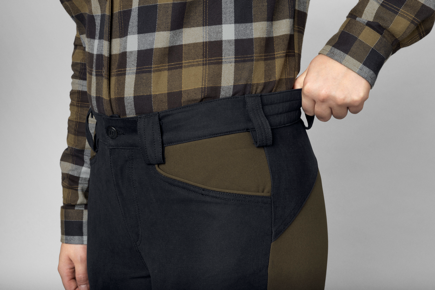 Härkila Scandinavian bukser til kvinder - Willow green/Deep well purple