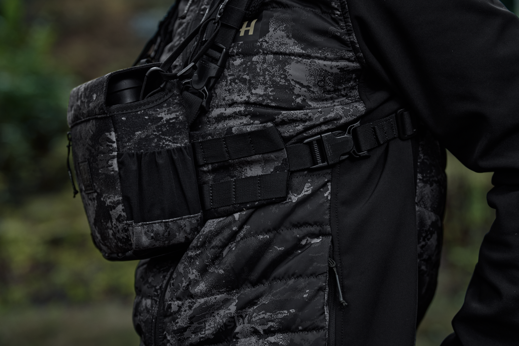 Härkila NOCTYX Bino Harness - AXIS MSP®Black