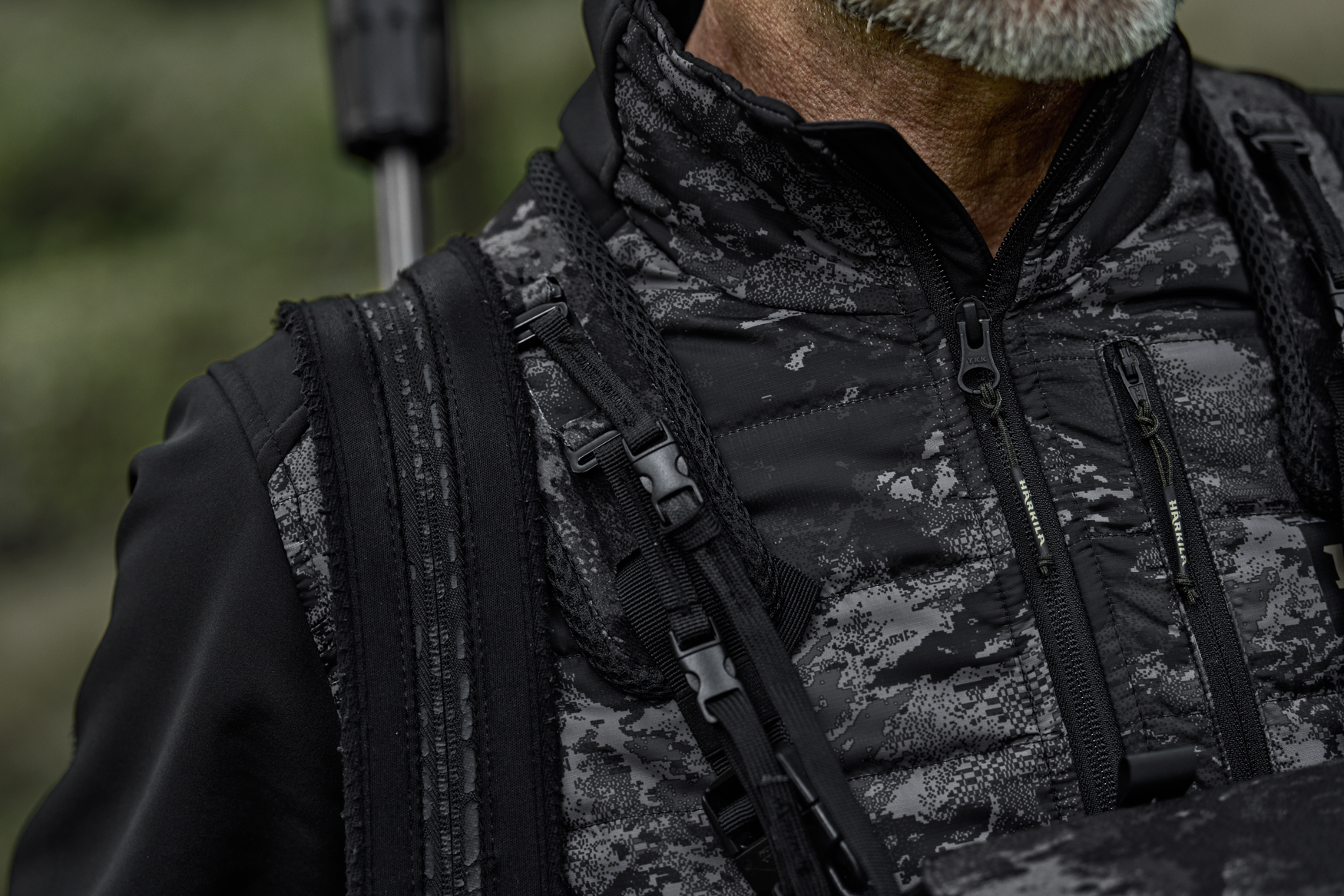 Härkila NOCTYX Bino Harness - AXIS MSP®Black