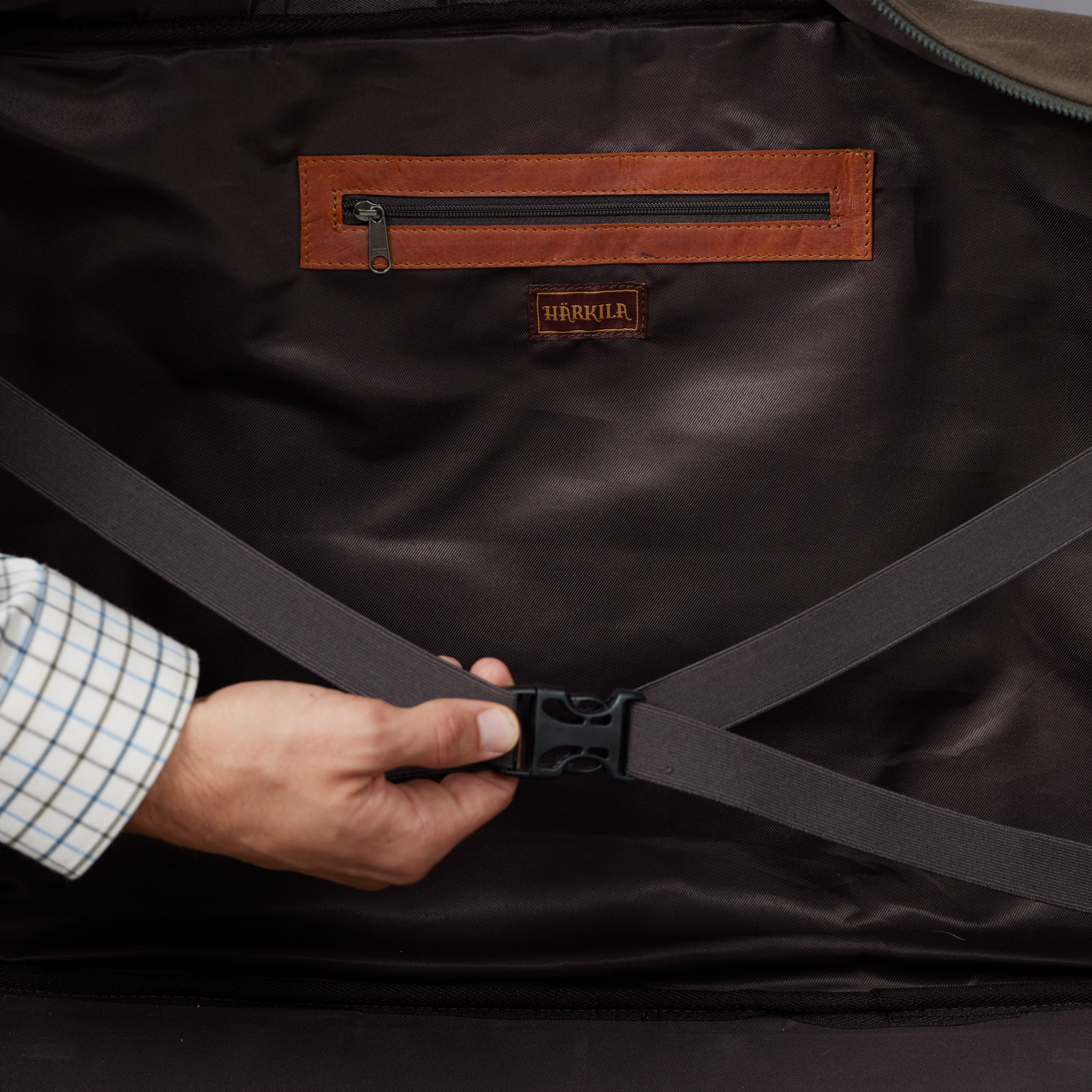 Härkila helgväska 65 L - Warm olive