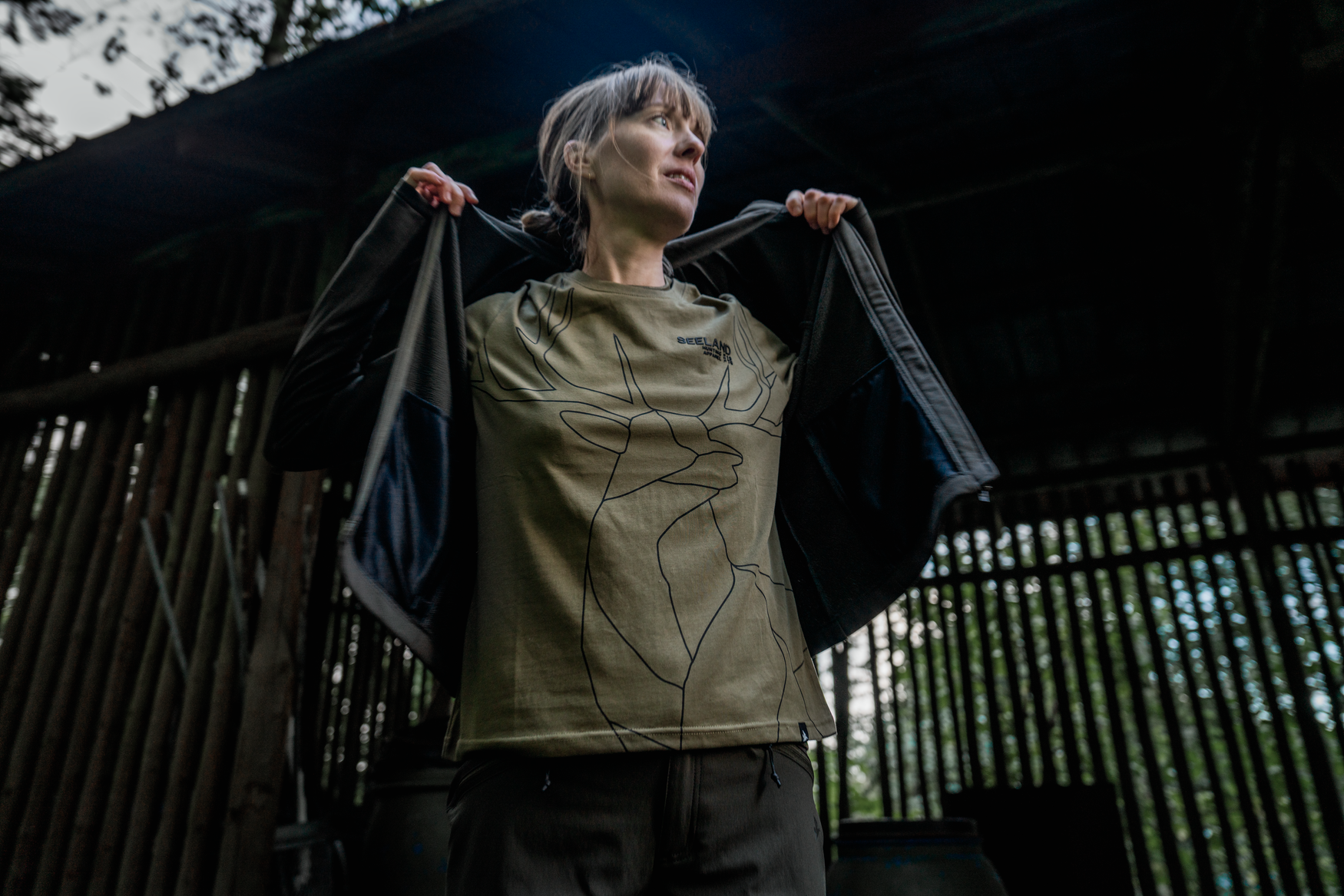 Deer On Line Women  T-shirt - Military Olive